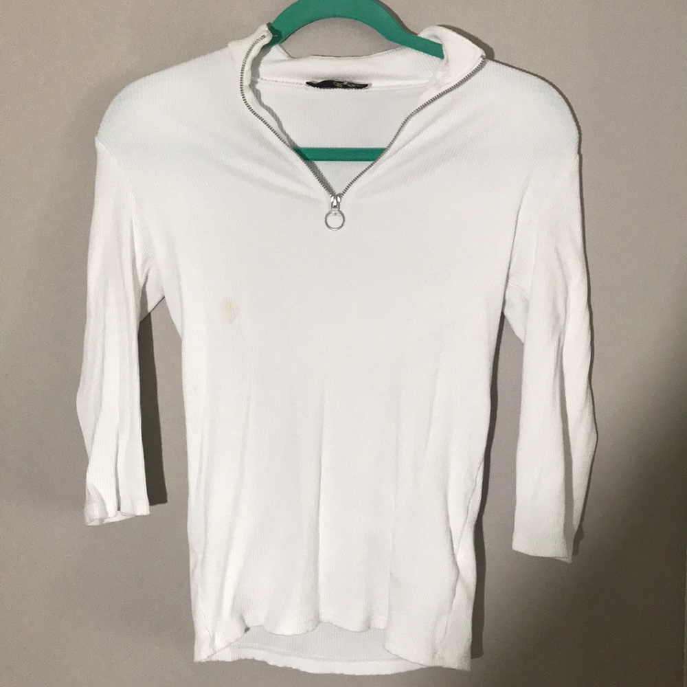 White t-shirt